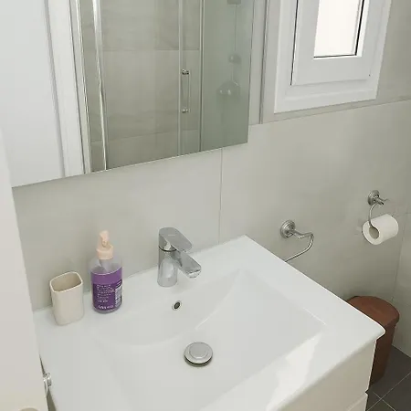 公寓 Paphos Harbour Modern Apartments *